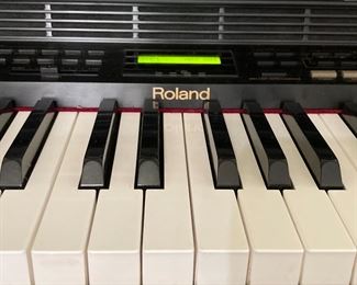 Roland KR-4500 digital piano