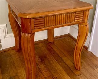 Oak end table