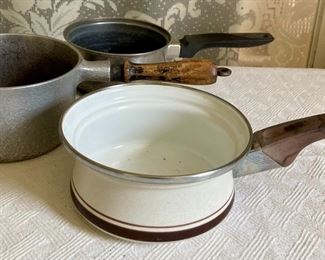 Assorted cooking pots