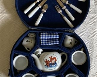 Madeline child's tea set in case