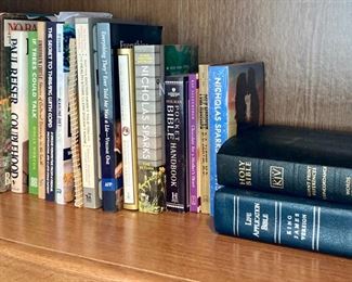 Assorted fiction, non-fiction and biographical books