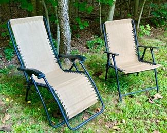 Zero gravity lawn chair; lawn chair