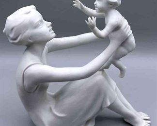 1950s Kaiser Porcelain Mother Holding Child