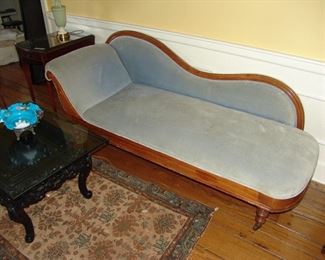 Antique reclaimer or fainting couch