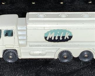 Collectible Tanker Husky Milk Truck Toy, GB
