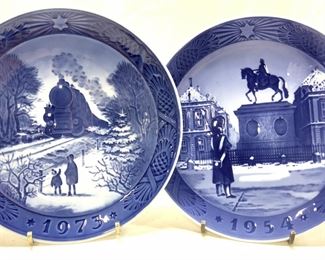 Pr Royal Copenhagen Xmas Porcelain Display Plates
