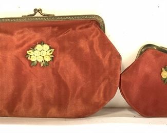 Vintage Pair Change Purses w Embroidered Flowers
