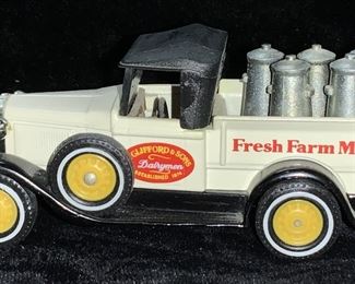 Matchbox Farm Fresh Milk Truck Collectible Car
