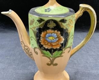LB Porcelain Gilt Floral Coffee Pot, Japan
