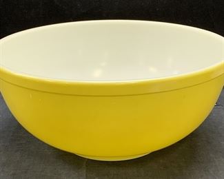 Pyrex Yellow Glass Mixing Bowl
