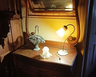 Wash stand to match the bed