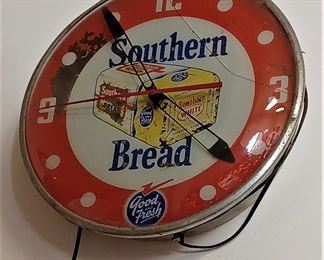 This Southern bread clock has a crack, but it lights up