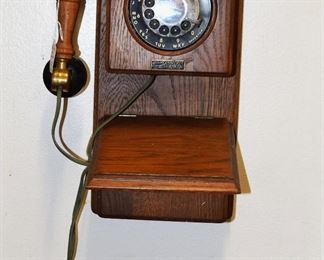 Cute reproduction phone