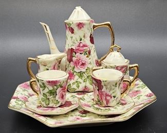 Child Tea Set in Old Country Roses Chintz Pattern