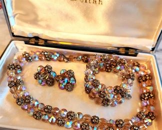 Abroad Borealis crystal bead necklace, bracelet and earrings boxed set