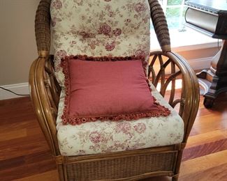 33" x 40" H x 36" Rattan Wicker Chair