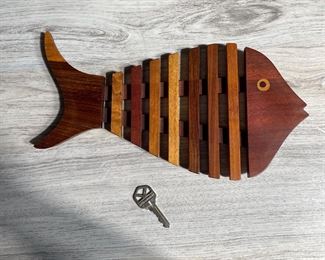 Vintage Fish Trivet $15