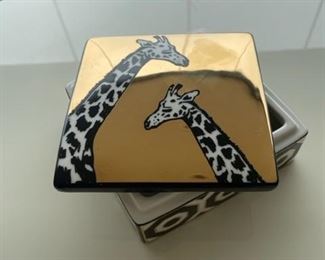 Jonathan Adler Ceramic Trinket Box $20
