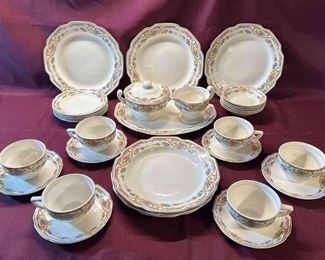 Mt Clemens MILDRED Floral Dishes