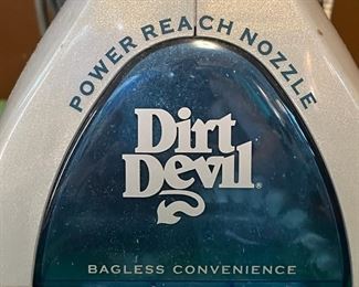 Dirt Devil Platinum Force With Bagless Convenience 