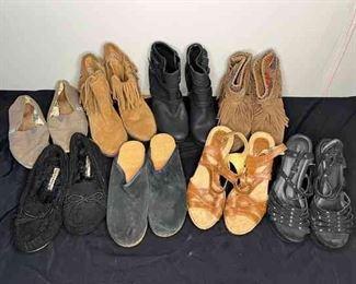 8 Pairs of Name Brand Shoes