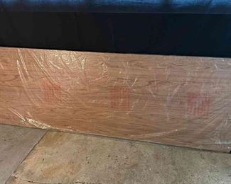 8 Heavy Duty Folding Table 