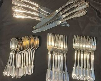 28 Random Pieces of Oneida Community CLASSIC SHELL Stainless Forks Spoons Knives
