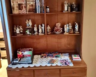 Oak Storage Dresser/Bookcase