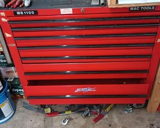Union Bay Red Rolling Tool Box