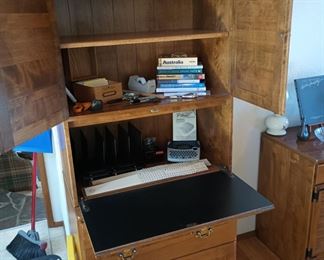 Ethan Allen Maple & Birch Dresser with Bookcase
