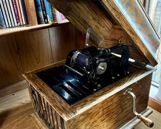 Edison Cylinder Phonograph 
