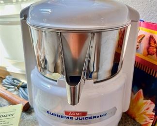Acme Supreme Juicer