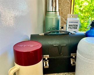 Aladdin Red & Cream Thermos