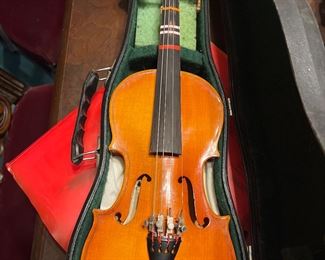 Stradivarius violin 