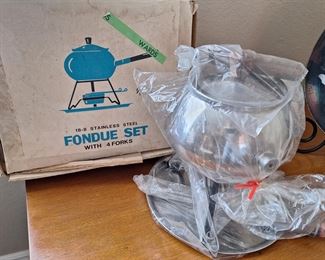 Unused vintage fondue set.  New old stock