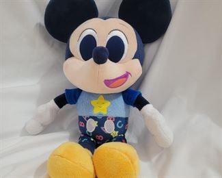 DISNEY JR LULLABIES MICKEY MOUSE MUSICAL SOOTHING PLUSH STUFFED ANIMAL