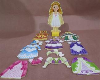 PRINCESS ELISE MELISSA AND DOUG MAGNETIC DRESS UP WOODEN PAPER DOLL 19 PIECES CLOTHES