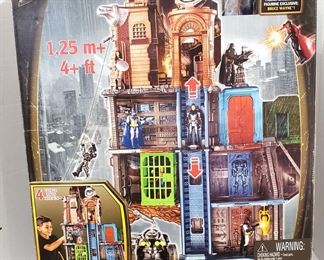 ULTIMATE BATCAVE BATMAN V. SUPERMAN ACTION PLAYSET
