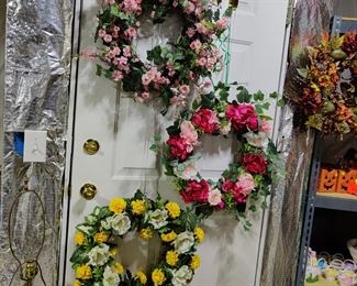 Seasonal decor to brighten your door