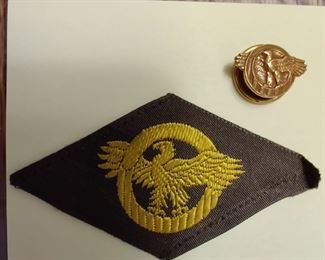 Honorable Discharge Ruptured Duck Pin and Patch