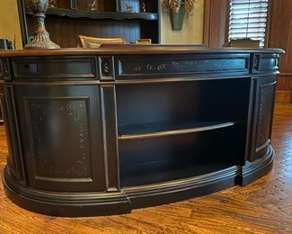 Hooker Furniture Desk (Front view)