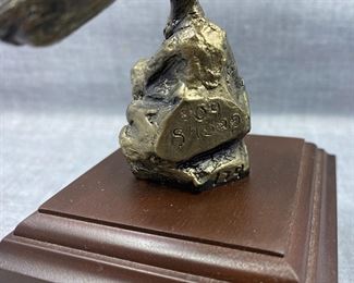 Wally Shoop River Otter Sculpture