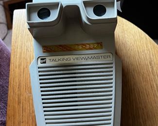 Talking view master