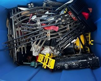 3 0 train tracks and trains with accessories 