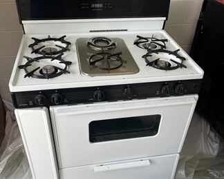 Gas Range

