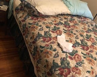 Double bed with head and footboard