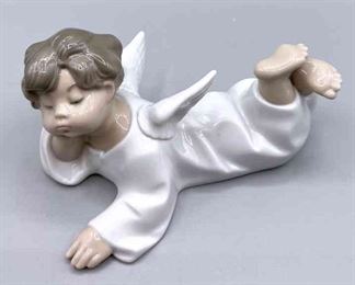 002 Vintage Lladro Angel Lying Down