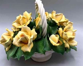 The Franklin Mint Yellow Roses Of Capodimonte 