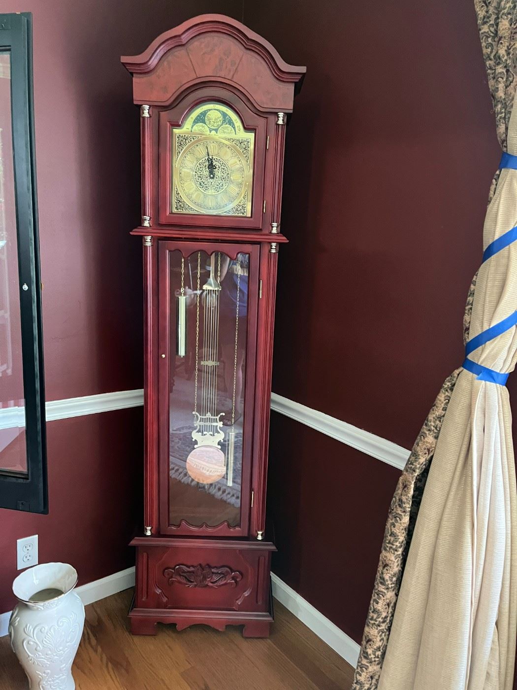 #2	Daniel Dakota grandfather clock 19x9x79	 $175.00 																																																																																																																																																																																																																																																																																																																																																																																																																																																																																																																																																																																																																																																																																																																																																																																																																																																																																																																																																																																				