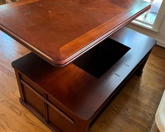 #6	Lift Top Coffee Table w/storage inside - 44x28x18-28	 $125.00 																																																																																																																																																																																																																																																																																																																																																																																																																																																																																																																																																																																																																																																																																																																																																																																																																																																																																																																																																																							